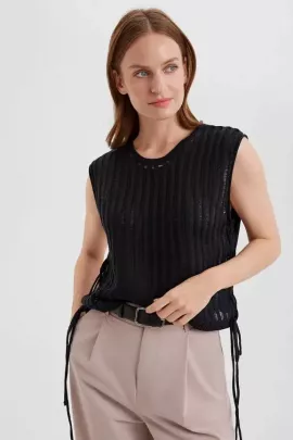 Майка женская вязаная со шнуровкой Ч Арт. 10129