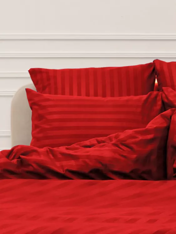 Комплект наволочек Микрофибра Страйп - Красный